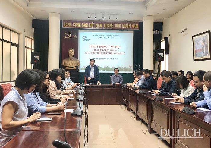 Tổng cục trưởng Nguyễn Trùng Khánh phát động kêu gọi toàn thể công đoàn viên TCDL ủng hộ đồng bào miền Trung khắc phục hậu quả sau bão lũ
